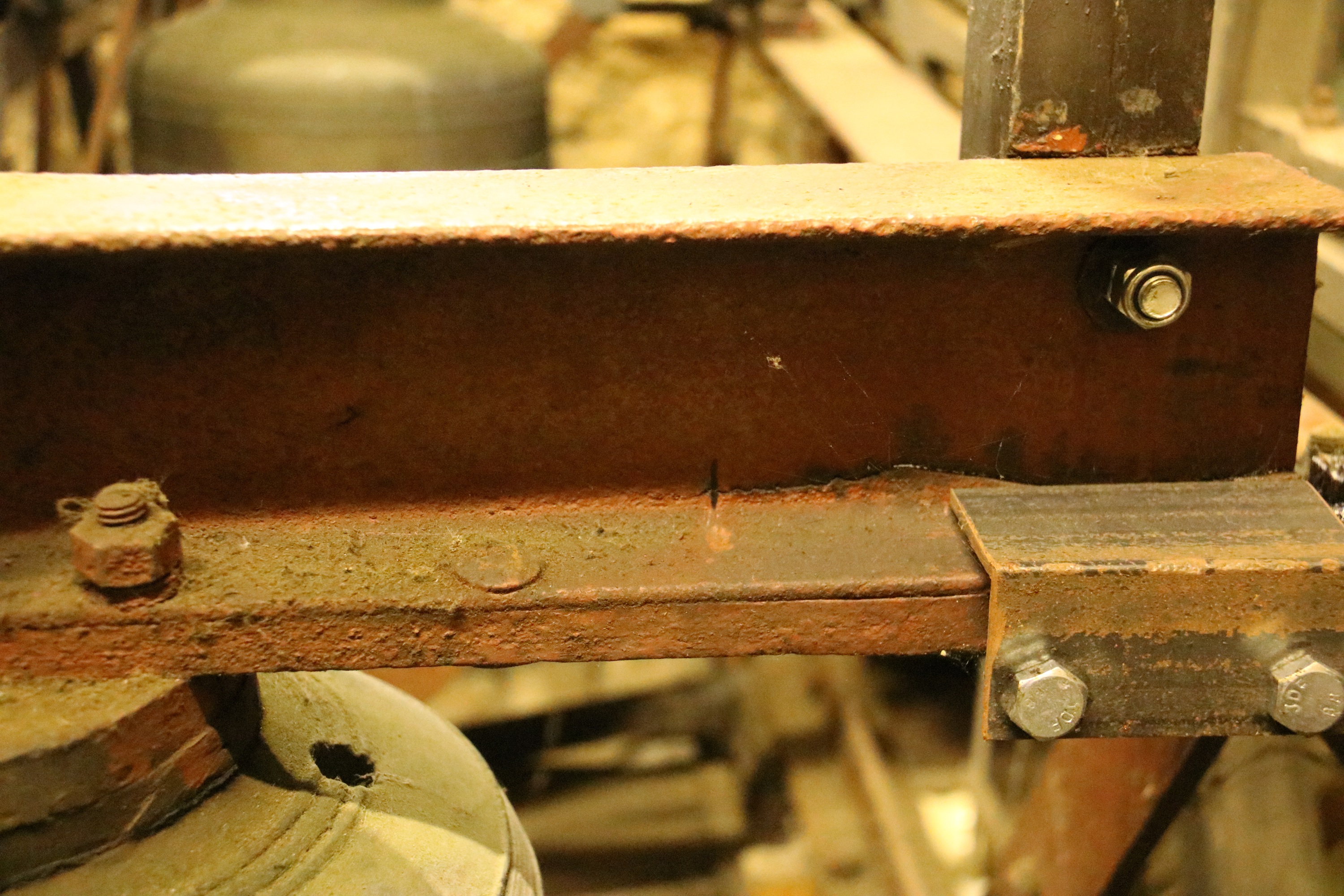  Treble headstock crack